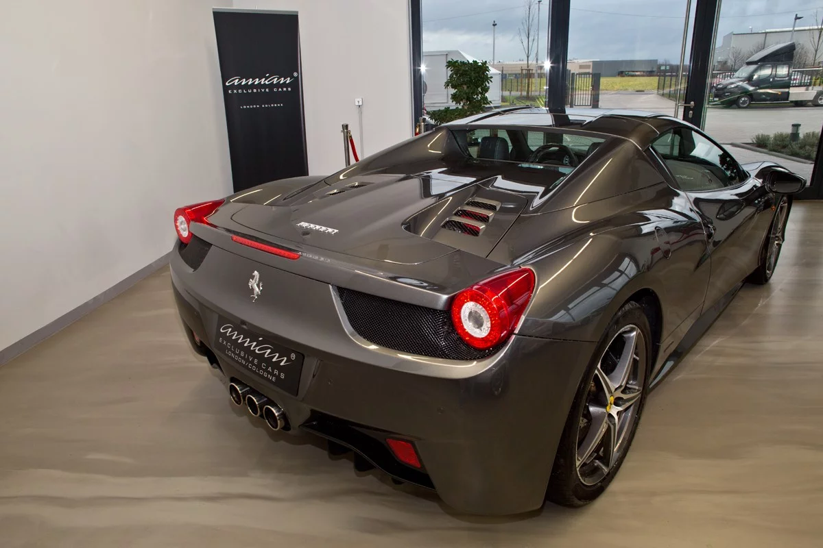 Ferrari 458 Italia rear view